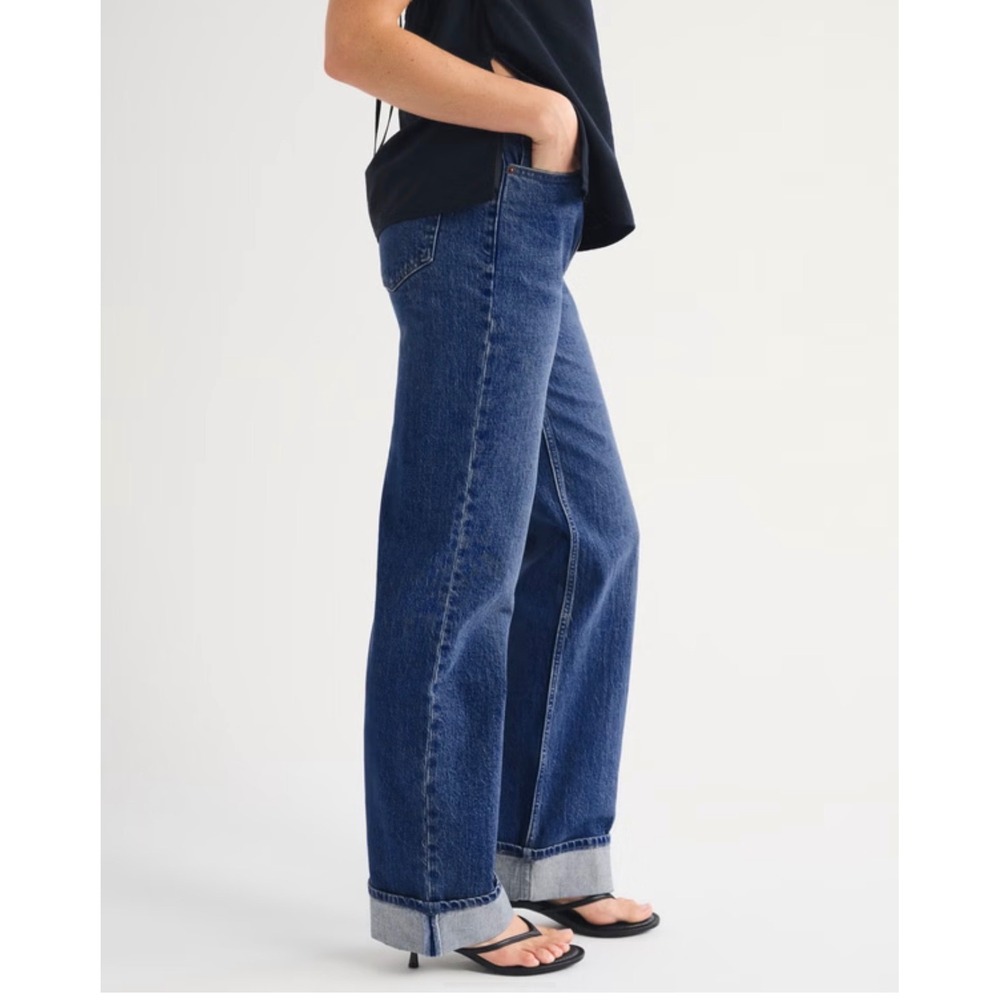 Abercrombie & Fitch The 90s Relaxed Jean High Rise Blue Denim 26/2L Long Cuff